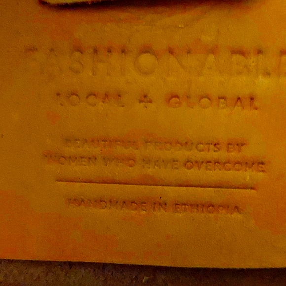 💯 BEAUTIFUL SOFT LEATHER! MADE BY WOMEN WHO HAVE OVERCOME, from ETHIOPIA - Picture 2 of 6